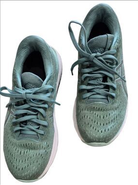 ASICS GEL-Nimbus 24 Women’s Running Shoes Size 7 Sage Green 1012B201